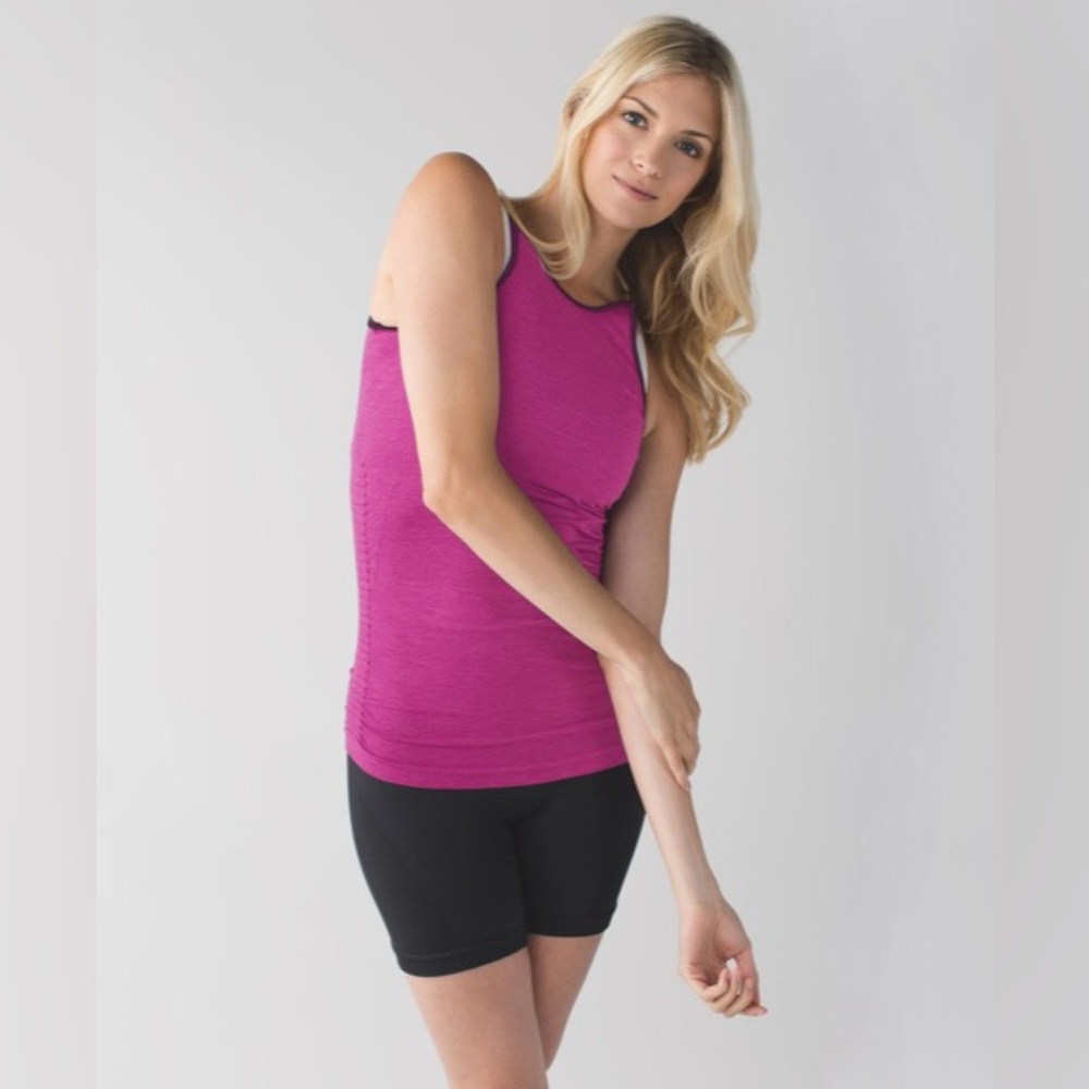 Lululemon In The Flow Tank - Picture 9 of 9